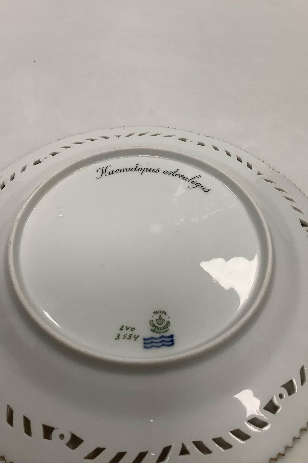 Royal Copenhagen Flora Danica Birds Lunch plate No 20/3554 with openwork edge.