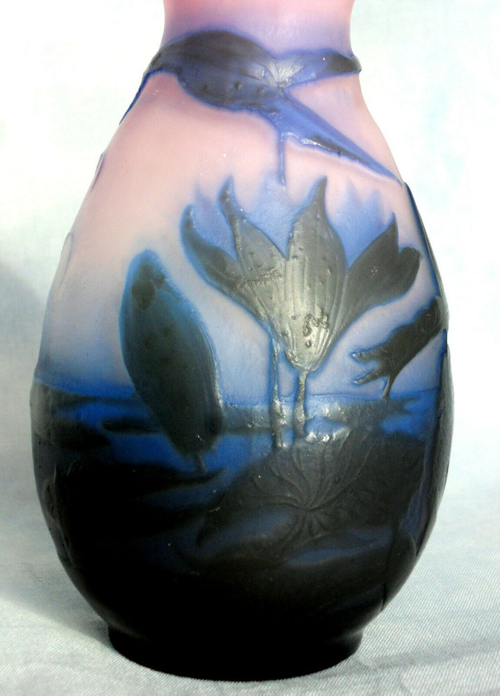 Joli vase Galle aux nenuphars, belles couleurs, parfait , era Daum 1900