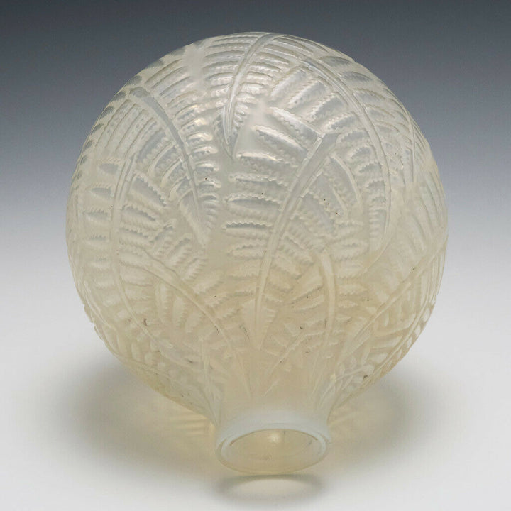 Opalescent Rene Lalique Espalion Vase Designed 1927 Marcilhac 996