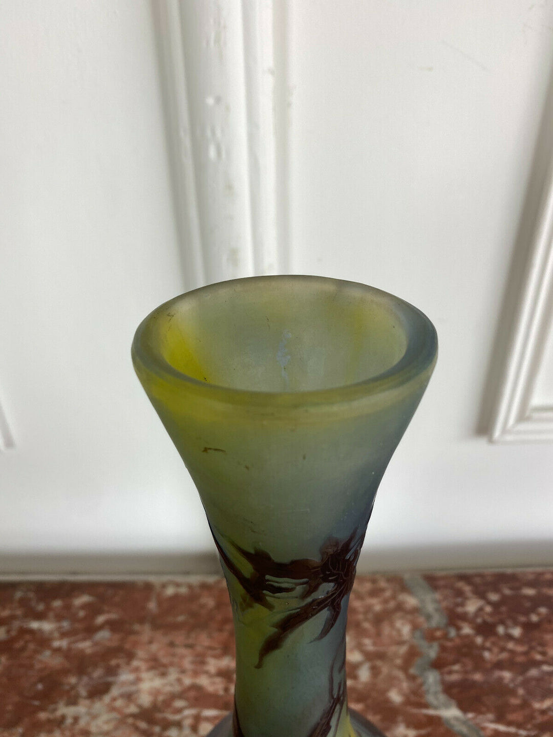 ÉMILE GALLÉ : VASE D'ÉPOQUE ART NOUVEAU EN PATE DE VERRE DE 35cm DE HAUTEUR