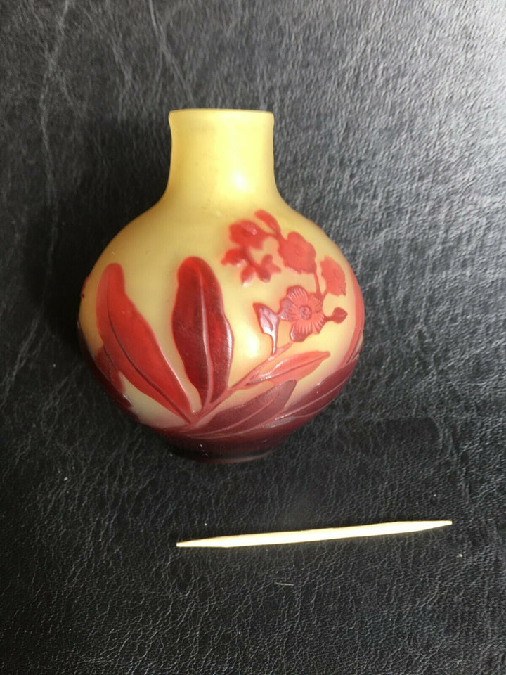 エミールガレ　ボケの花の花瓶（ミニチュアール）