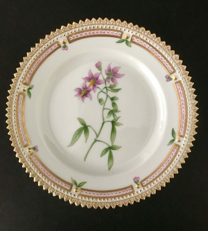 Royal Copenhagen Flora Danica Bread Plate 20/3552 Solanum Dulcamara L.