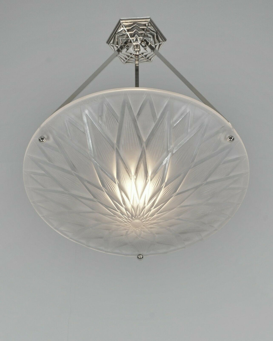 Pierre d'Avesn LORRAIN DAUM : A FRENCH 1930 ART DECO PENDANT . chandelier France