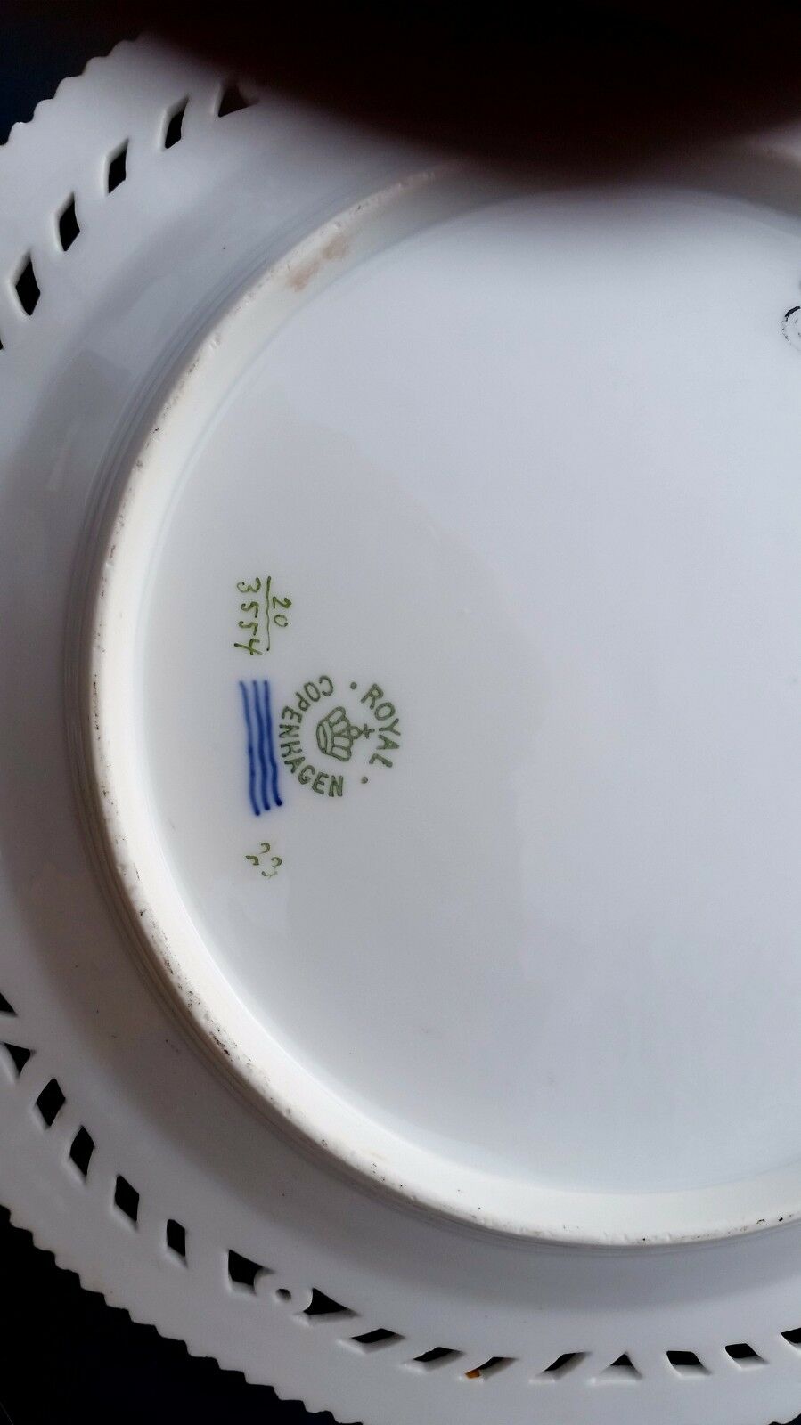 Royal Copenhagen Flora Danica vintage pierced hand-painted desert plate, 20/3554
