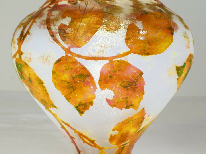 Vase DAUM NANCY les Rosiers en Autonme en Pate de verre degagé a l'acide