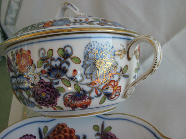 Schöne Meissen Terrine in Dekor Royal Buntes Zwiebelmuster mit Rot und Gold