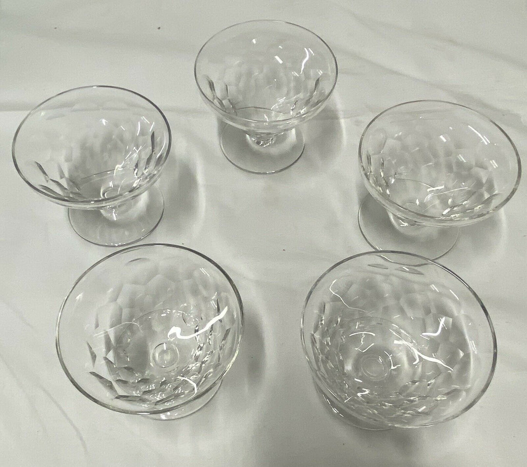 BACCARAT 5 COUPES À CHAMPAGNE VERRE CRISTAL DÉCOR ÉCAILLE MODÈLE CHAUNY LOT 1.