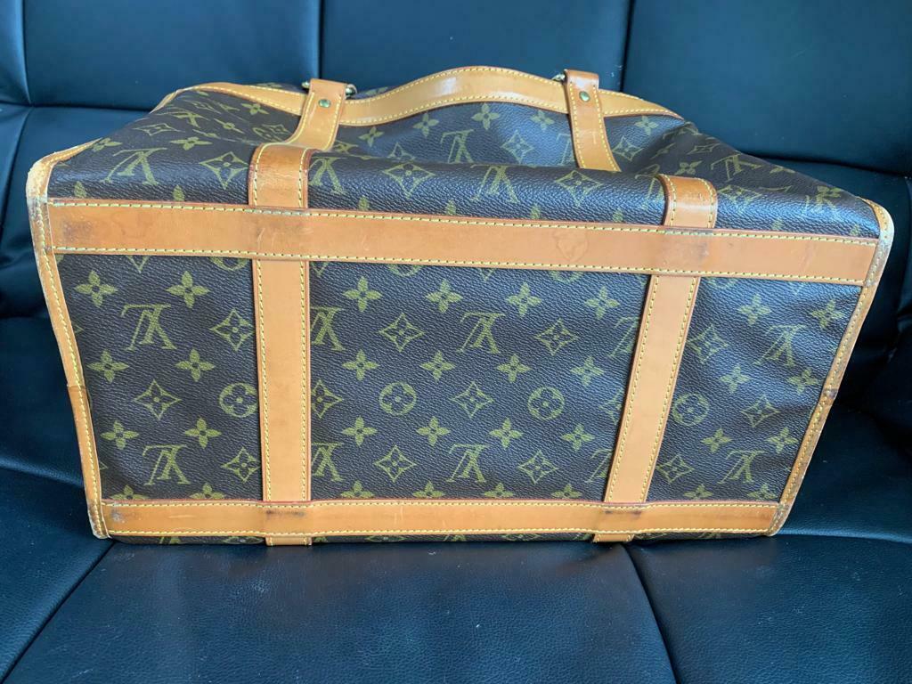 AUTH LOUIS VUITTON MONOGRAM SAC Chien ４0 Dog Pet Carrier Bag Purse Travel LV23