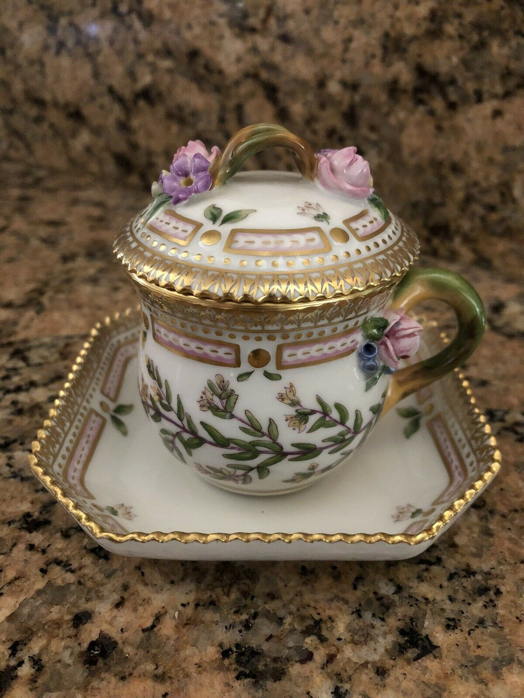 ロイヤルコペンハーゲン　フローラダニカ　カスタードカップ Sedum Rupestre Oed