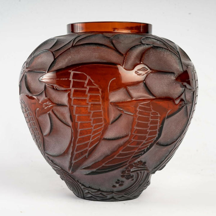 Vase Courlis René Lalique Ambre Patiné Blanc R.Lalique Amber Glass White Patina