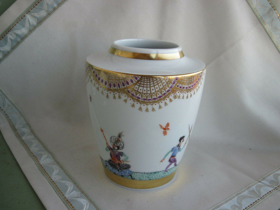 Schöne Meissen Vase in Dekor 1001 Nacht