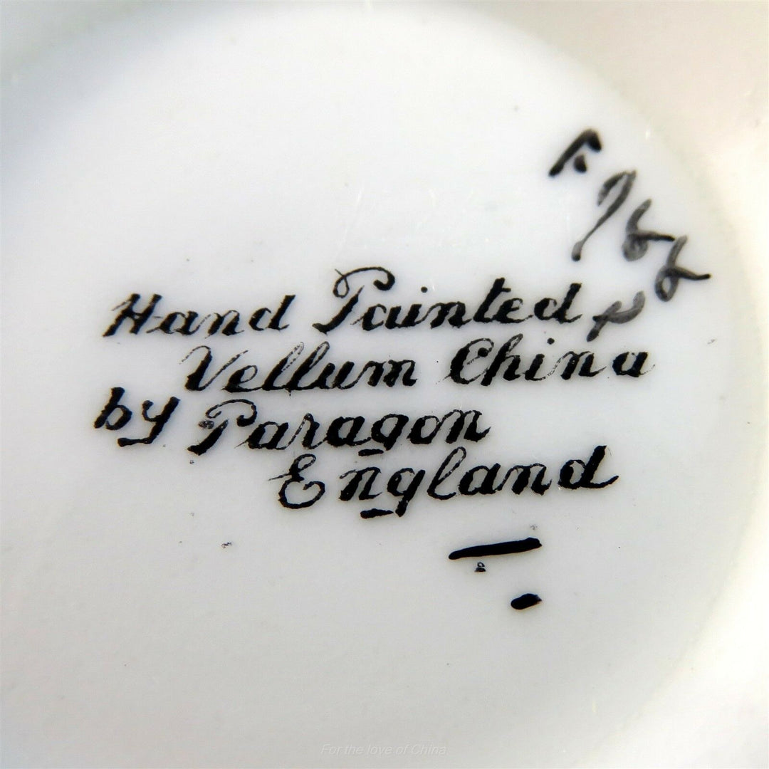 パラゴン　べラムチャイナ 手描きの青い花のカップ&ソーサー　