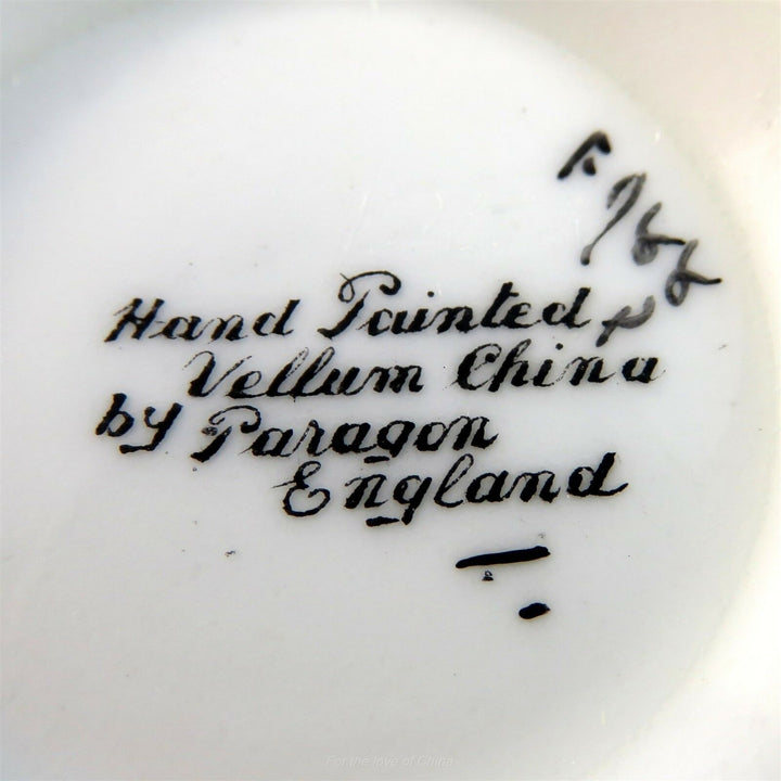 パラゴン　べラムチャイナ 手描きの青い花のカップ&ソーサー　