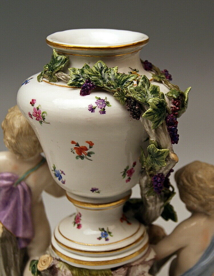邁森 MEISSEN マイセン FIGUR GRUPPE DECKELVASE URNENFORM 2 PUTTEN MNR: 1009 UM 1830