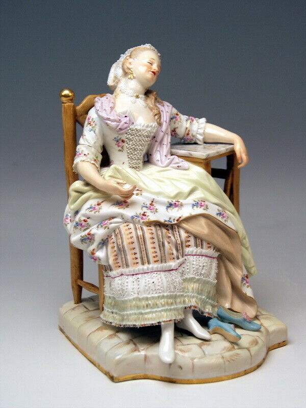 邁森 MEISSEN マイセン FIGUR SCHLAFENDE LOUISE SLEEPING LOUIS ACIER MNR: E 58 UM 1830