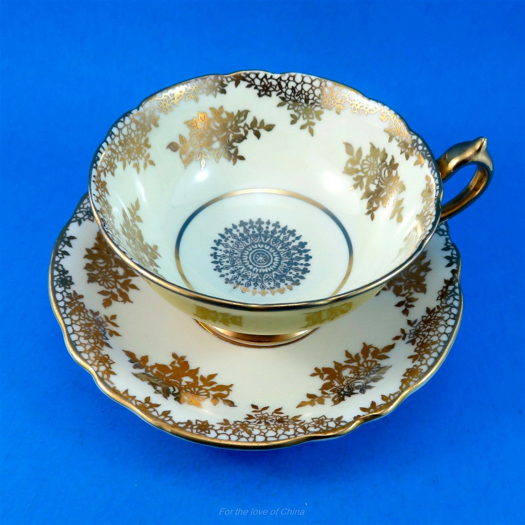 パラゴン　ゴールド装飾　ヨークイエロー＆ゴールドハンドル　ティーカップ&ソーサー