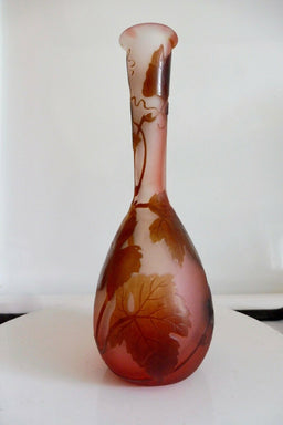 ガラス　フラスコ型花瓶　ガレ？　お値下げ中 c190802f08aab3d7eaf1d81ad4e28e