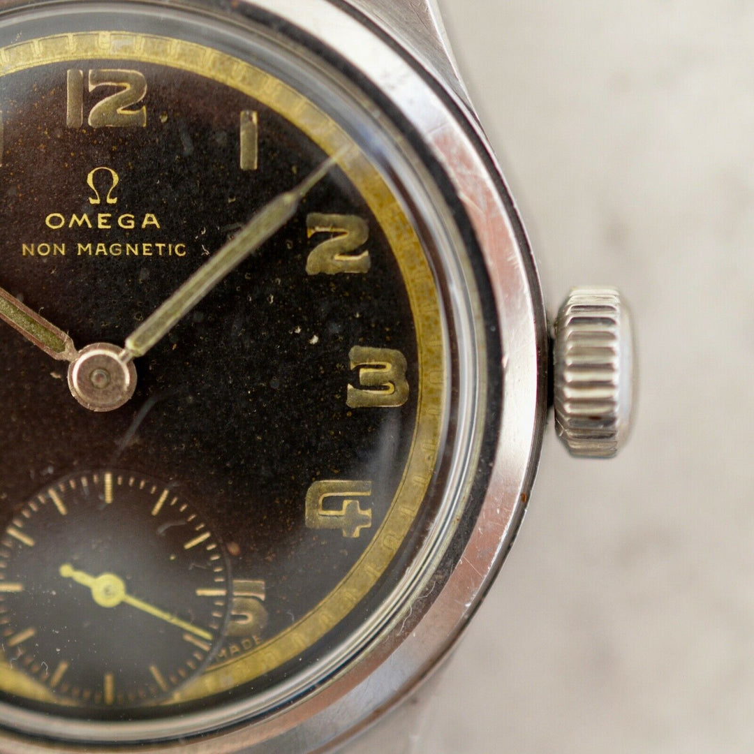 C.1939　ヴィンテージオメガ　機械式(手巻き）　ミリタリーカラトラバ　腕時計　CAL.Ω26SOB T3　型番2165　スチール製