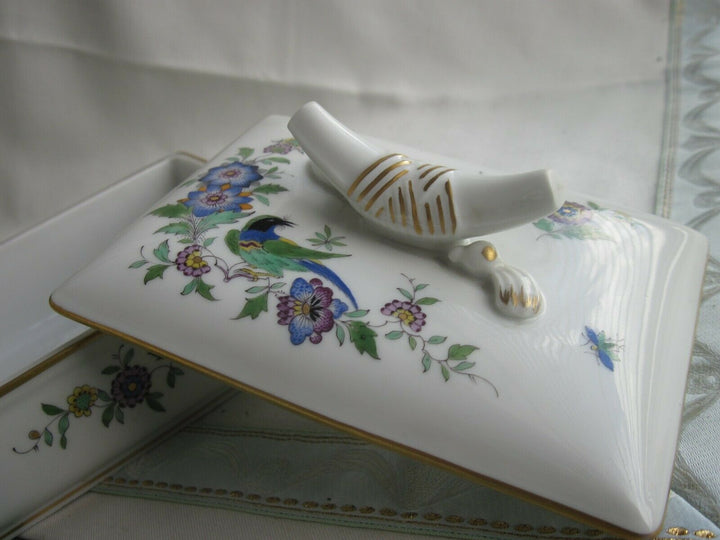 Schöne Meissen Tabak-Dose mit Vogel- un Felsmalerei