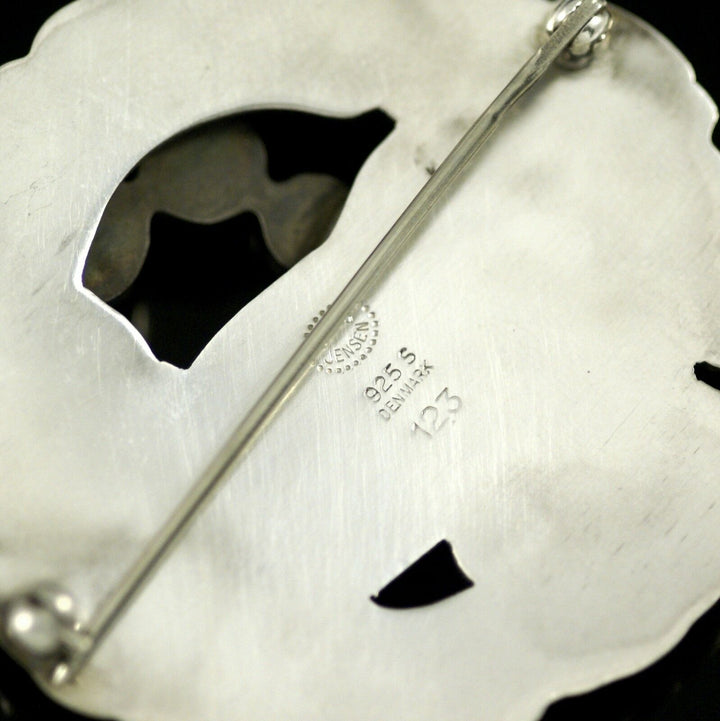 ジョージジェンセン　スターリングシルバー　ムーンストーン　鳩のブローチ #123