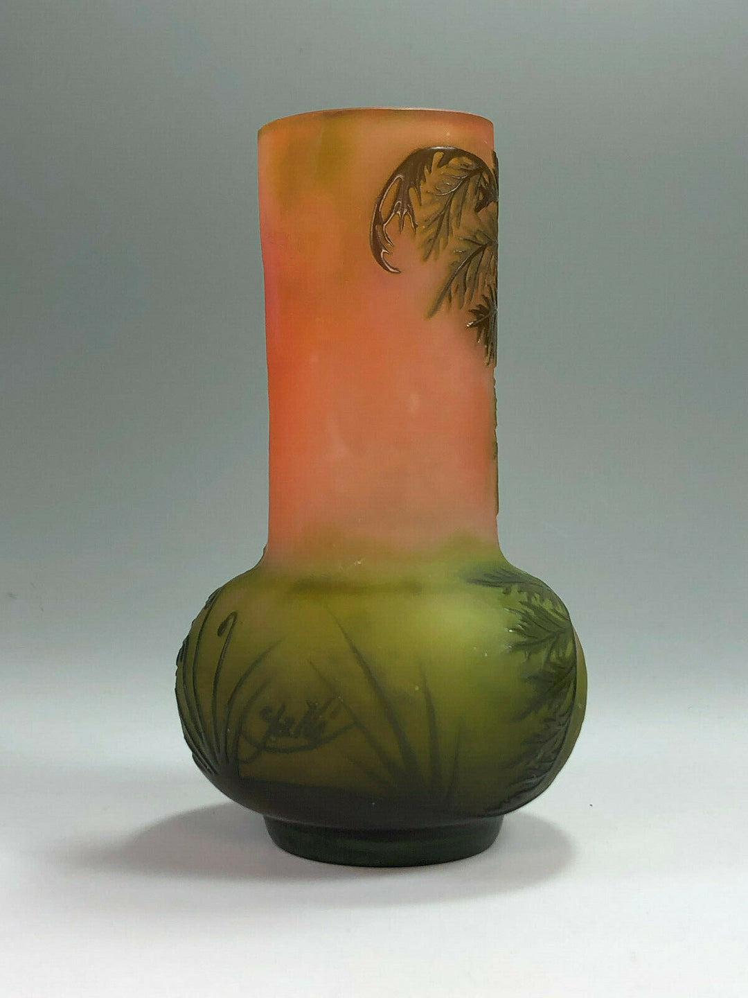 SUPERBE Émile Gallé quatre couleur paysage vase avec fougères et un papillon- afficher le titre d'origine