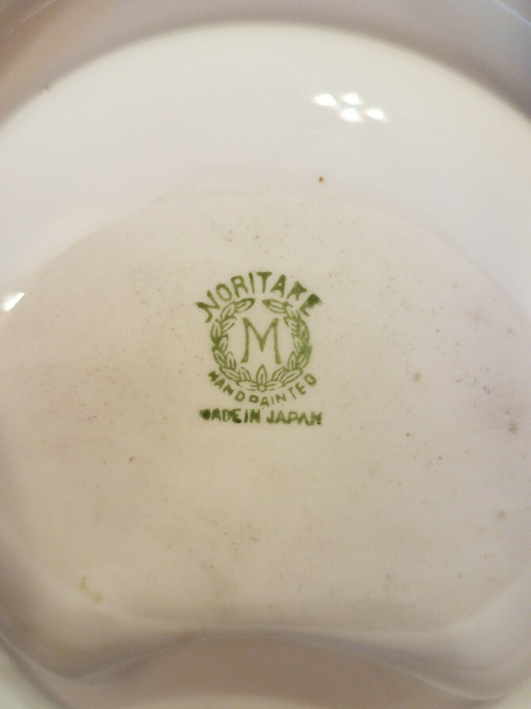 森村製オールドノリタケ、日本製 陶器 灰皿 シルエットデザイン 森村製オールドノリタケ、日本製 陶器 灰皿 シルエットデザイン