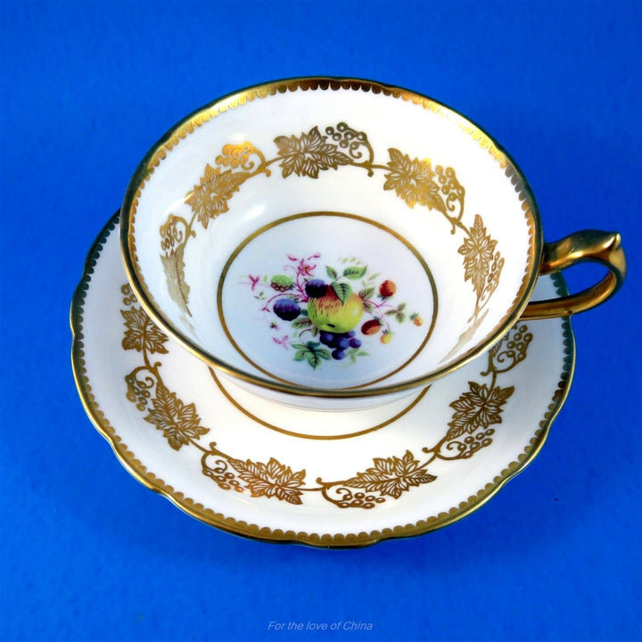 パラゴン　カラフルな果物とぶどうの蔓のカップ&ソーサー