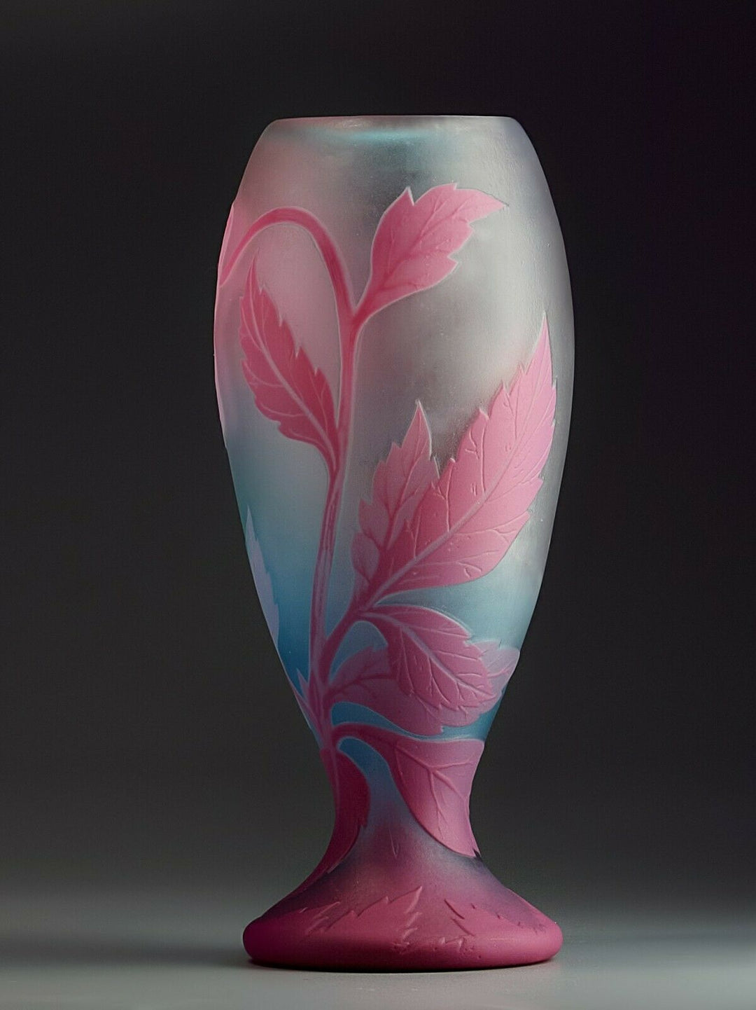 ミューラー兄弟　ピンクとブルーの幻想的な花瓶