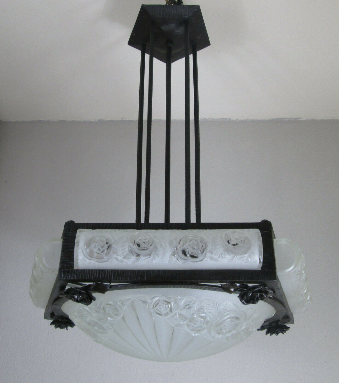 STUNNING FRENCH ART DECO CHANDELIER 1925 OF DAVID GUERON ( DEGUE )
