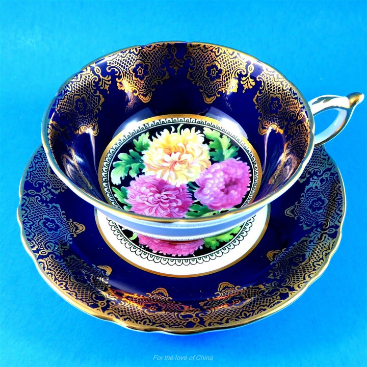 パラゴン　コバルト&ゴールドカラーとクリサンセマムのカップ&ソーサー