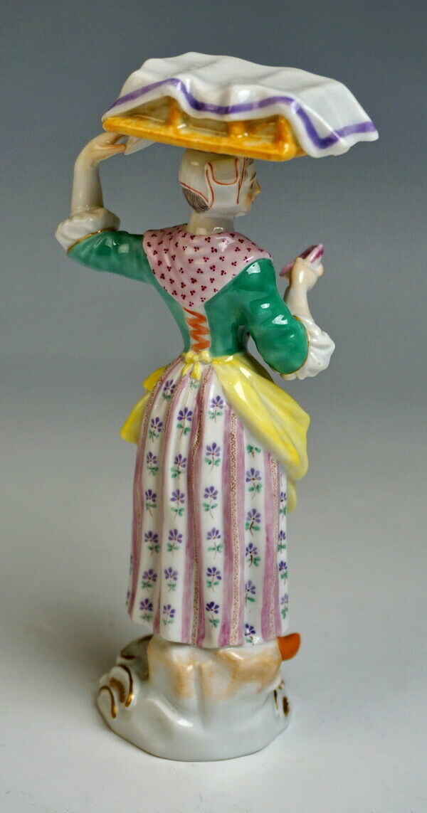 MEISSEN FIGUR PARISER AUSRUFER MUSCHEL VERKÄUFERIN PARIS CRIER CHICKEN SELLER