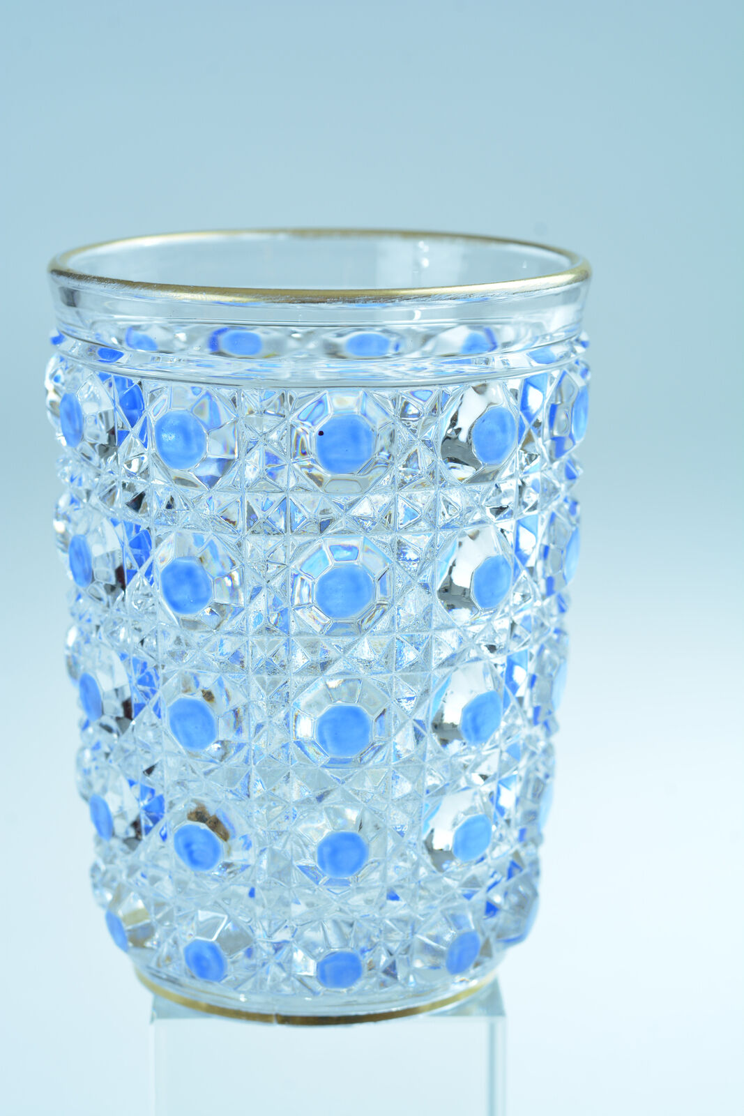 Gobelet verre de service cristal Baccarat Diamants Pierreries doublé bleu / or