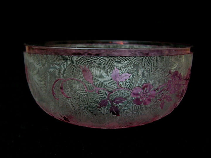 ANCIENNE COUPE VIDE POCHE EN CRISTAL DE BACCARAT TYPE EGLANTIER