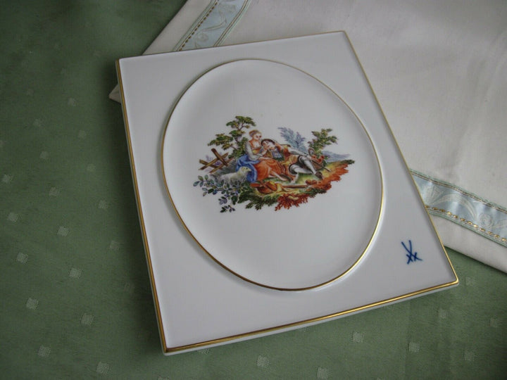 Schöne Meissen Bildplatte mit Watteau-Malerei, Liebes-Szene und Gold