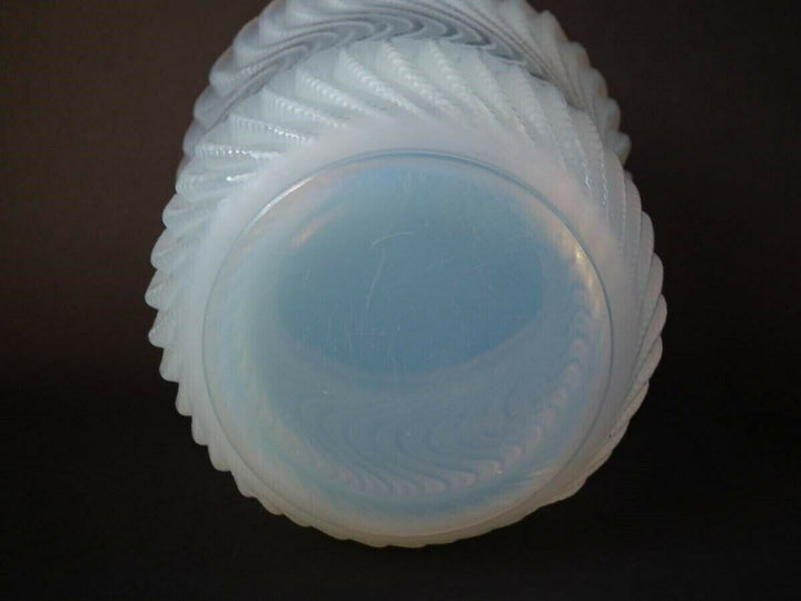 Rene Lalique Opalescent Glass 'Actinia' Vase