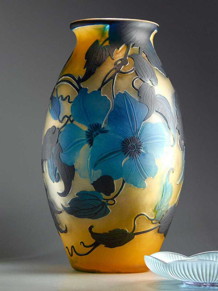 ミューラー兄弟　クレマチスの花の花瓶