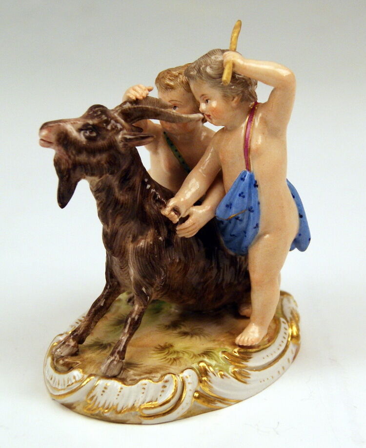 MEISSEN FIGUR PUTTI KNABE MÄDCHEN ZIEGE SCHOENHEIT BOY GIRL GOAT MNR:47 UM 1850