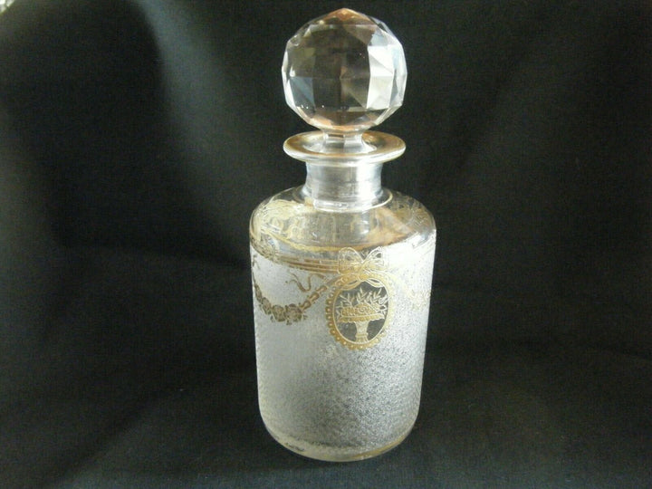 Ancien grand flacon de toilette en cristal Baccarat ou Saint Louis décor doré