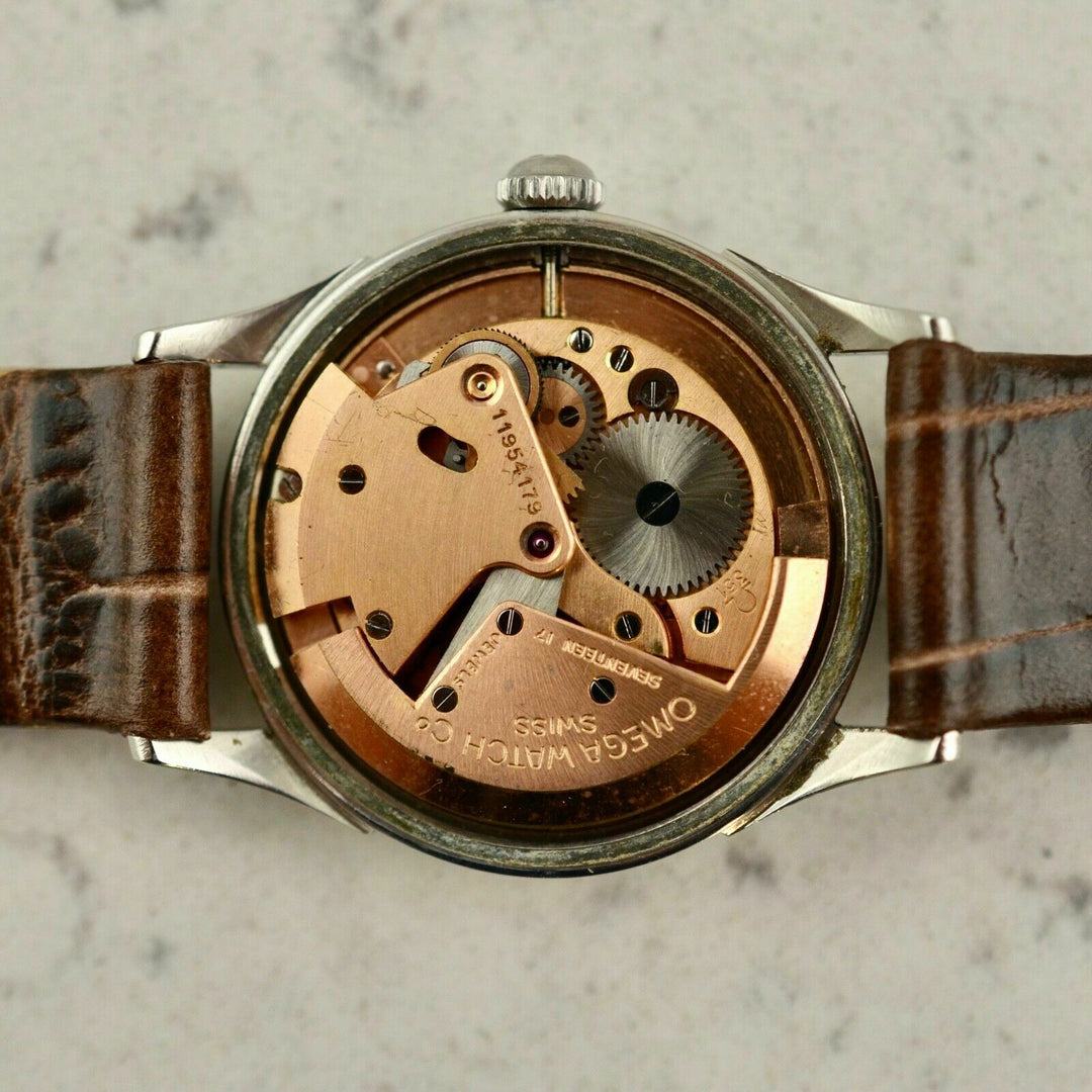 Vintage C.1947 Omega Automatic Bumper ref. 2582-3 cal. Ω 351 watch in steel