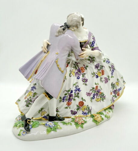 邁森 MEISSEN マイセン FIGUR LIEBES GRUPPE SICH KÜSSEND LOVE GROUP KISSING MNR: 518