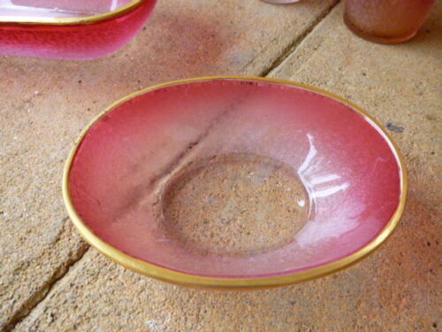 4 FLACONS A PARFUM ANCIENS + 2 COUPELLES ET 1 VAPO CRISTAL BACCARAT