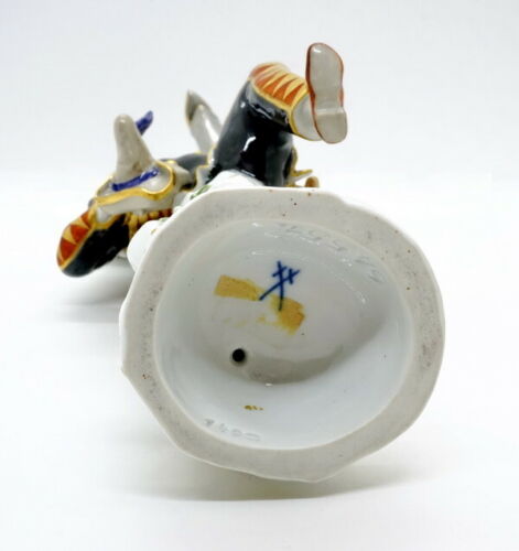 MEISSEN FIGUR HARLEKIN FEDERHUT DECKELKANNE ZANNI MÜLLER HARLEQUIN MNR: 64551