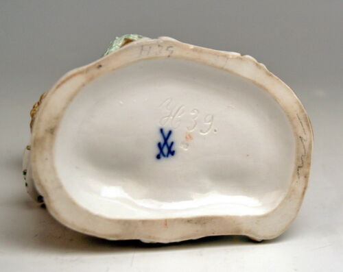 MEISSEN マイセン FIGUR KINDER MIT VASE UND MASKE CHILDREN AND MASK MNR: H 39 UM 1870