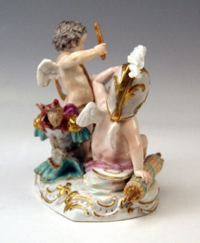 MEISSEN FIGUR GRUPPE 2 PUTTEN MIT TROMMEL 2 CUPIDS WITH DRUM ACIER C40 UM 1820
