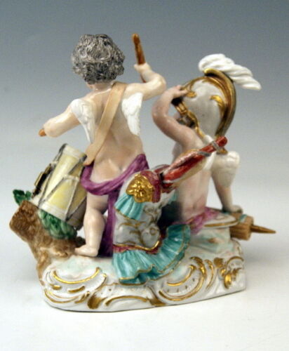 MEISSEN FIGUR GRUPPE 2 PUTTEN MIT TROMMEL 2 CUPIDS WITH DRUM ACIER C40 UM 1820