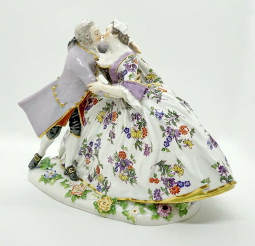 邁森 MEISSEN マイセン FIGUR LIEBES GRUPPE SICH KÜSSEND LOVE GROUP KISSING MNR: 518