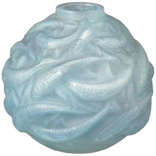 Original Authentic Rene Lalique Opalescent Oleron Glass