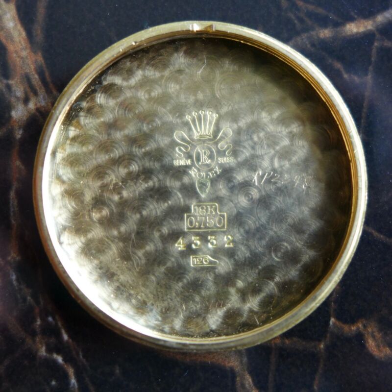 A BEAUTIFUL VINTAGE 1947 GENTS ROLEX PRECISION WITH LARGE HORN LUGS IN 18K GOLD