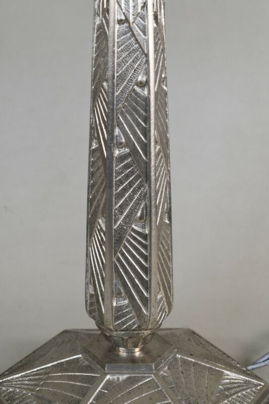 エティエ・ヴァンソン　非常に優れたアールデコランプ　1930年　フランス製