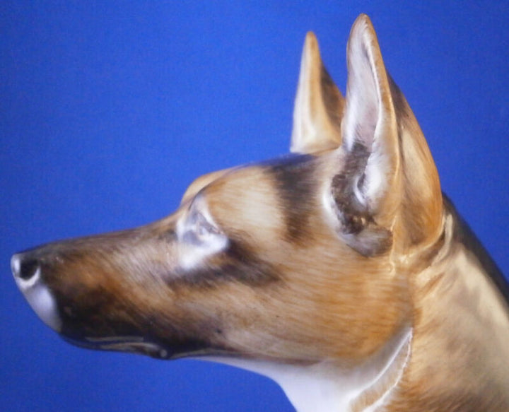 マイセン磁器人形　ジャーマンシェパード犬　ドッグフィギュリン
